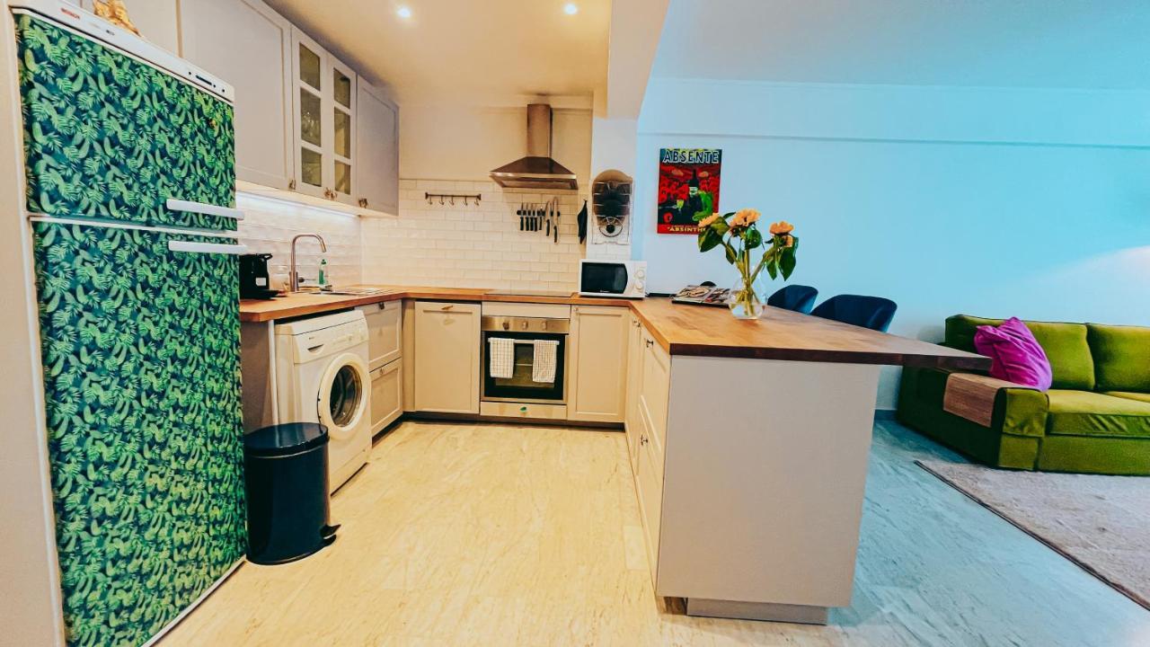 Elegant, Spacious, Central Apartment Nice Exterior photo